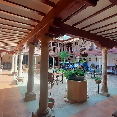 Hotel Rural Caballeros 3*
