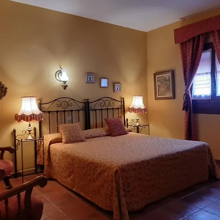 Rural Caballeros Hotell